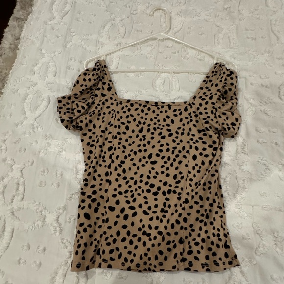 Lulu's Brown Fitted Puff Sleeve Blouse with Square Neck - Picture 2 of 2